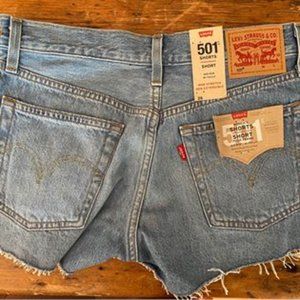 LEVI 501 shorts size 26